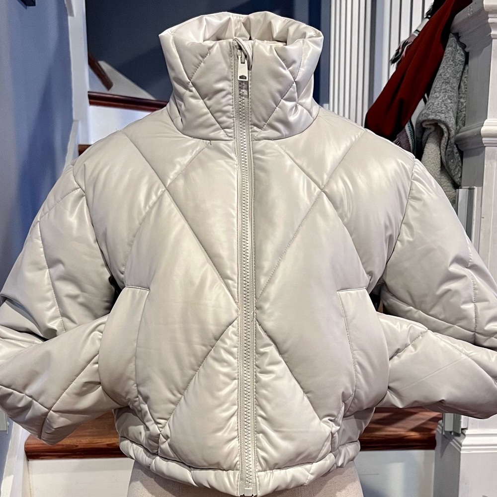 NWT | GARAGE | Women’s Puffer Coat | Size: SP | NEW! | Retails for $90!